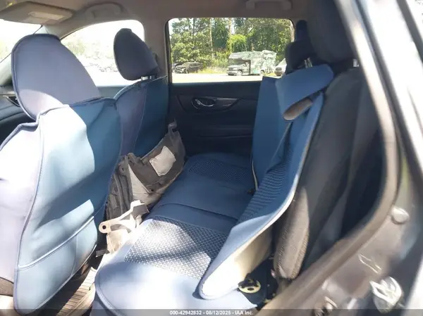 5N1AT2MV4JC813429 2018 NISSAN ROGUE - Image 8