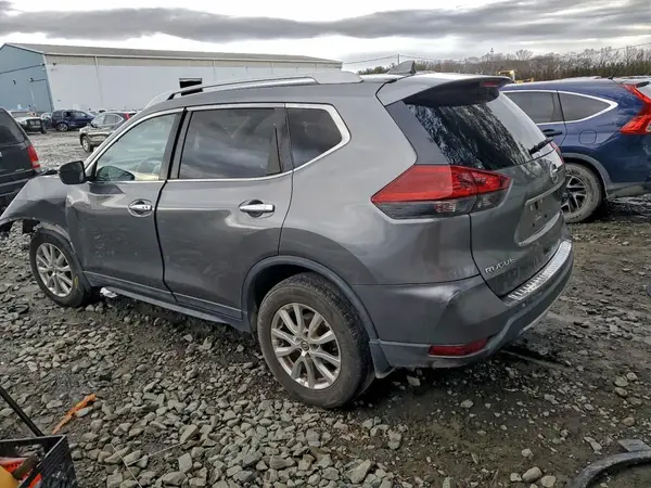 5N1AT2MV4JC814208 2018 NISSAN ROGUE - Image 2