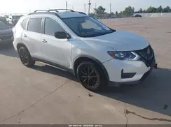 5N1AT2MV4JC815472 2018 NISSAN ROGUE