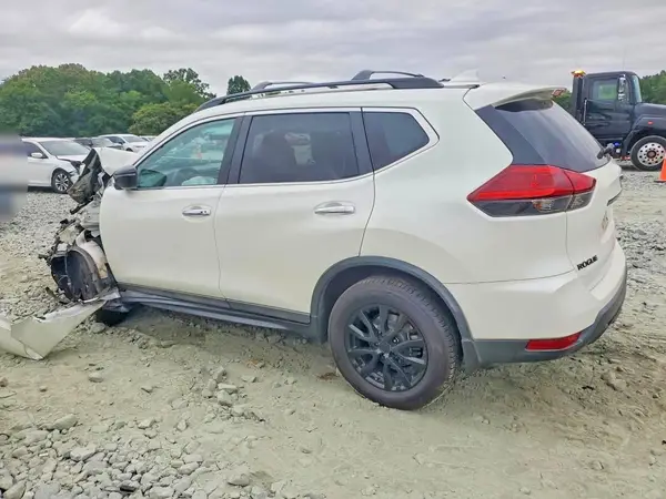 5N1AT2MV4JC816069 2018 NISSAN ROGUE - Image 2