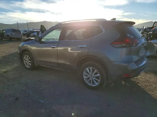 5N1AT2MV4JC817237 2018 NISSAN ROGUE - Image 2