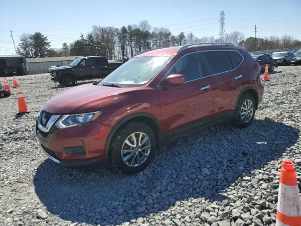 5N1AT2MV4JC820980 2018 NISSAN ROGUE - Image 1