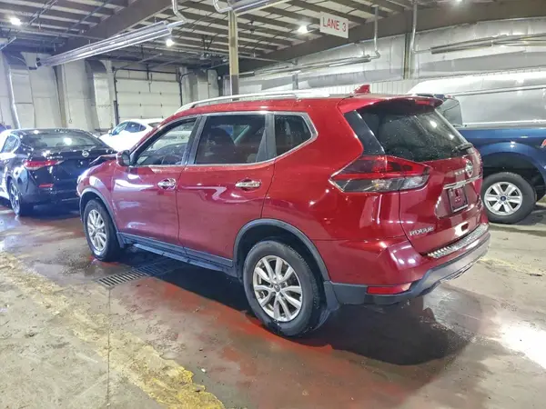 5N1AT2MV4JC821627 2018 NISSAN ROGUE - Image 2