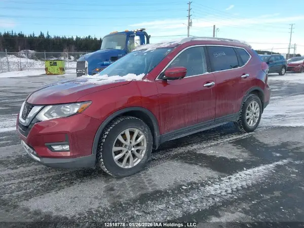 5N1AT2MV4JC822163 2018 NISSAN ROGUE - Image 2