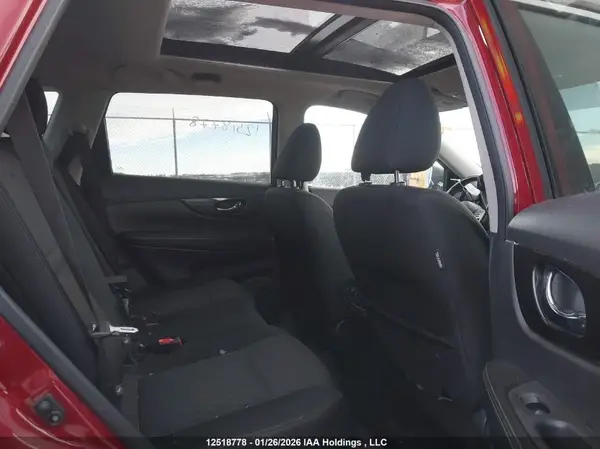 5N1AT2MV4JC822163 2018 NISSAN ROGUE - Image 8