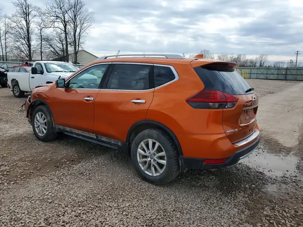 5N1AT2MV4JC832045 2018 NISSAN ROGUE - Image 2