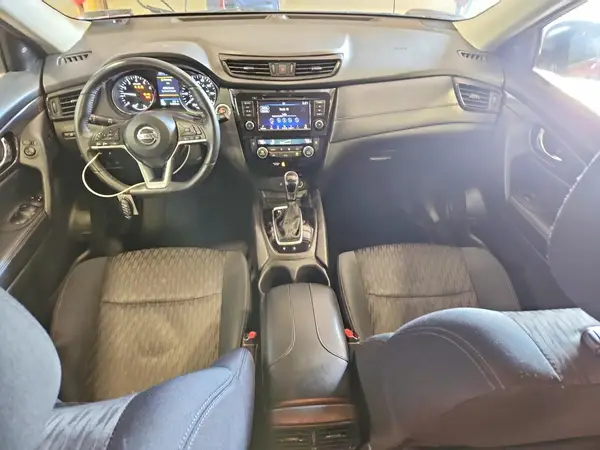 5N1AT2MV4JC833888 2018 NISSAN ROGUE - Image 8