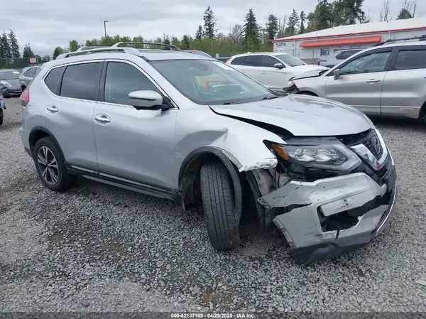5N1AT2MV4JC834989 2018 NISSAN ROGUE - Image 1