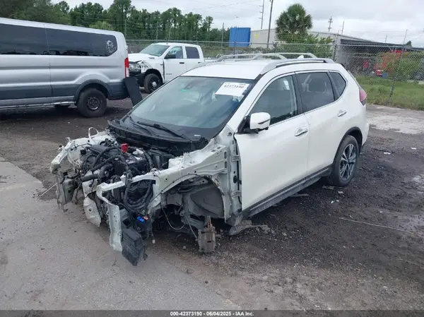5N1AT2MV4JC839271 2018 NISSAN ROGUE - Image 2