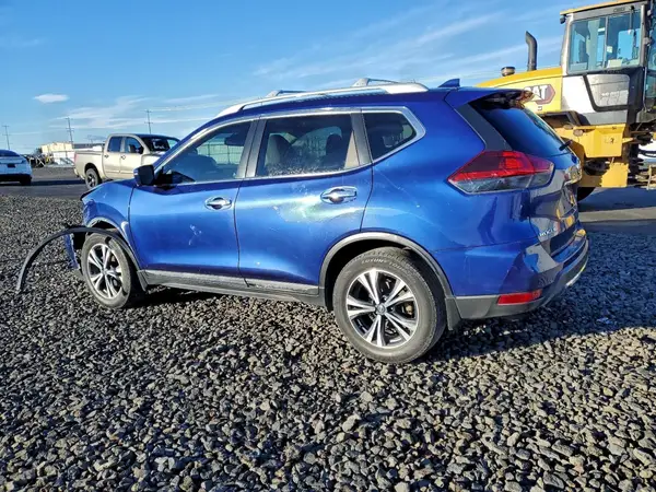 5N1AT2MV4JC839609 2018 NISSAN ROGUE - Image 2