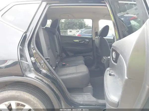 5N1AT2MV4JC849511 2018 NISSAN ROGUE - Image 8
