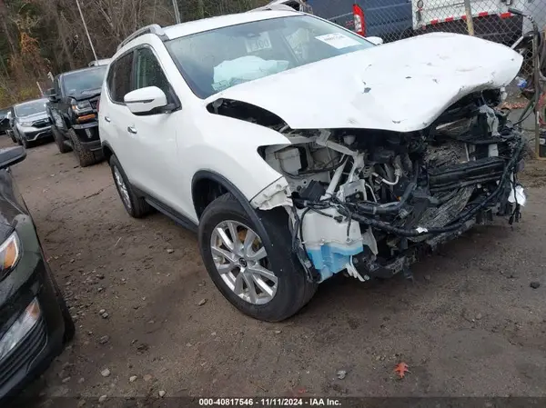 5N1AT2MV4KC705572 2019 NISSAN ROGUE - Image 1