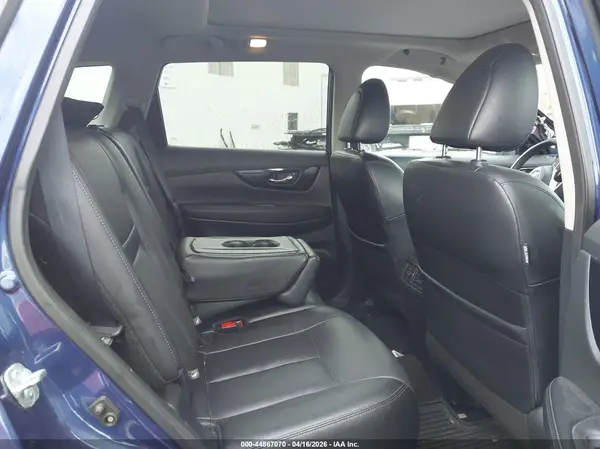 5N1AT2MV4KC718628 2019 NISSAN ROGUE - Image 8