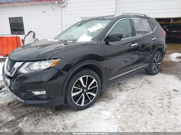 5N1AT2MV4KC727524 2019 NISSAN ROGUE - Image 2