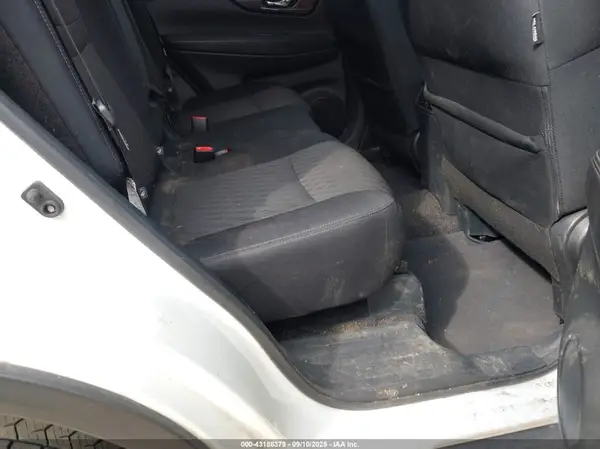 5N1AT2MV4KC736143 2019 NISSAN ROGUE - Image 8