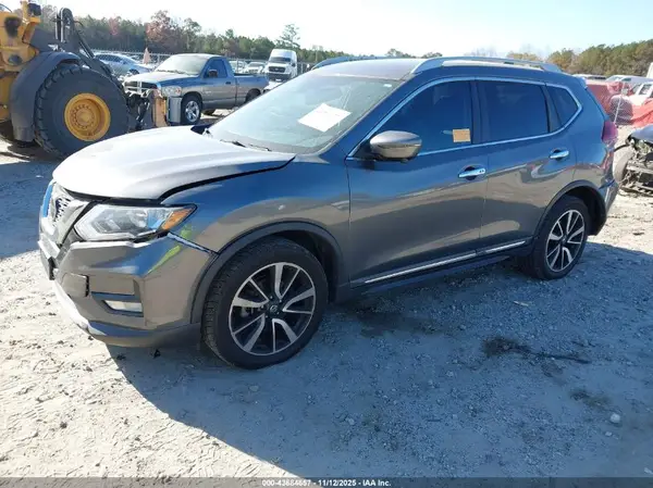 5N1AT2MV4KC755128 2019 NISSAN ROGUE - Image 2