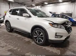 5N1AT2MV4KC755596 2019 NISSAN ROGUE