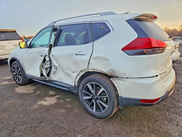 5N1AT2MV4KC757655 2019 NISSAN ROGUE - Image 2