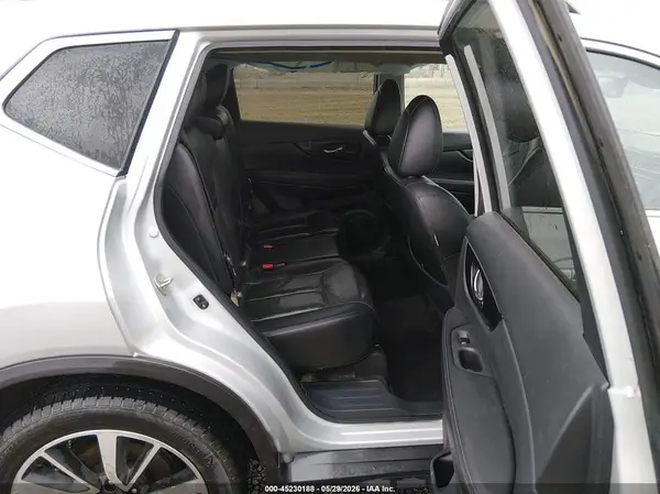 5N1AT2MV4KC764654 2019 NISSAN ROGUE - Image 8