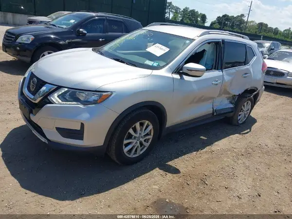 5N1AT2MV4KC770180 2019 NISSAN ROGUE - Image 2