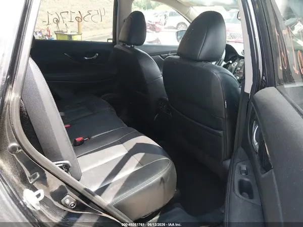 5N1AT2MV4KC802352 2019 NISSAN ROGUE - Image 8