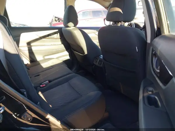 5N1AT2MV4KC808684 2019 NISSAN ROGUE - Image 8