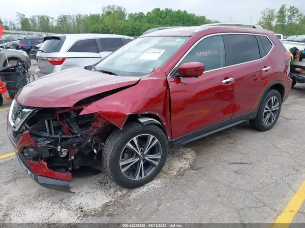 5N1AT2MV4KC810144 2019 NISSAN ROGUE - Image 2