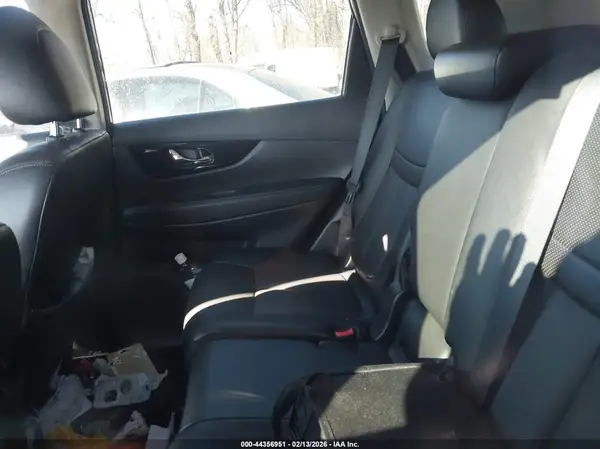 5N1AT2MV4KC811116 2019 NISSAN ROGUE - Image 8