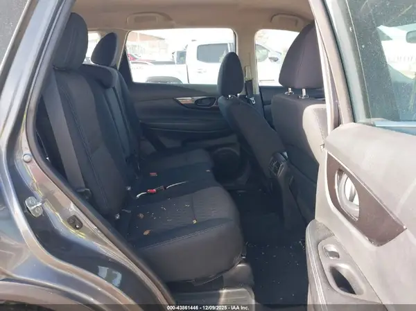 5N1AT2MV4KC812248 2019 NISSAN ROGUE - Image 8