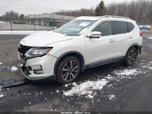 5N1AT2MV4KC825484 2019 NISSAN ROGUE - Image 2