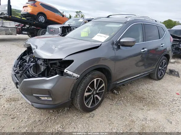 5N1AT2MV4KC826943 2019 NISSAN ROGUE - Image 2