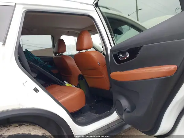 5N1AT2MV4KC833164 2019 NISSAN ROGUE - Image 8