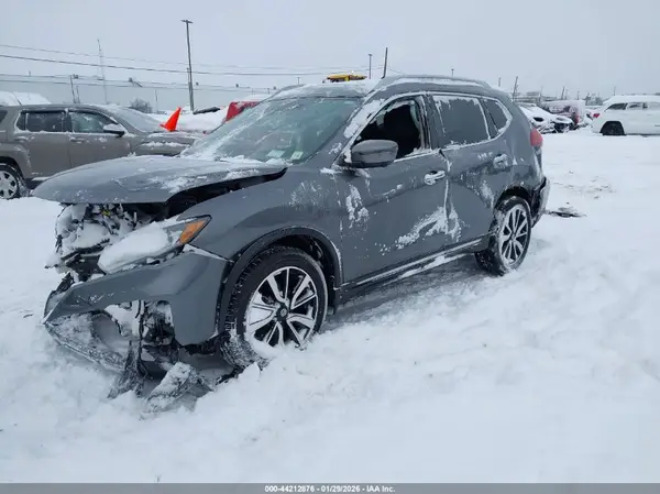 5N1AT2MV4LC720946 2020 NISSAN ROGUE - Image 2