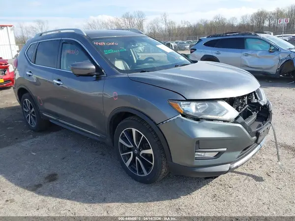 5N1AT2MV4LC724561 2020 NISSAN ROGUE - Image 1