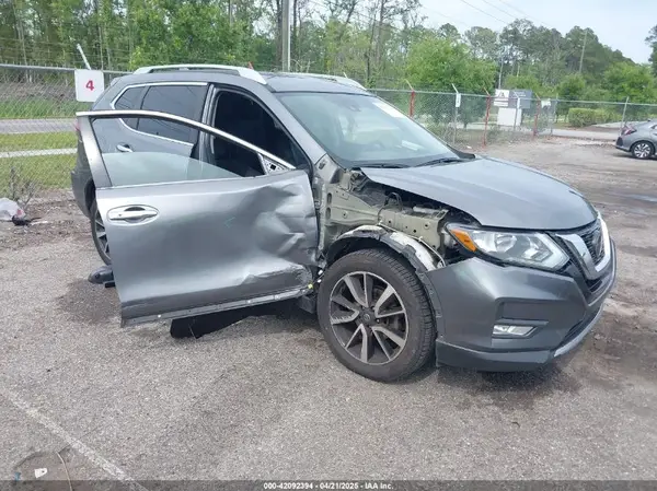 5N1AT2MV4LC725628 2020 NISSAN ROGUE - Image 1