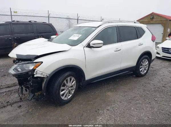 5N1AT2MV4LC735902 2020 NISSAN ROGUE - Image 2