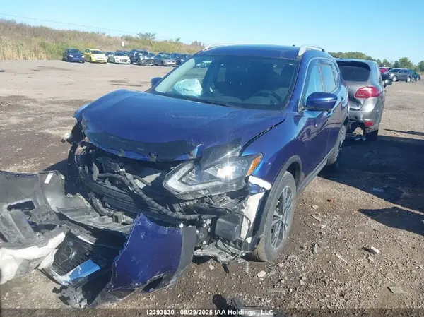 5N1AT2MV4LC758600 2020 NISSAN ROGUE - Image 2