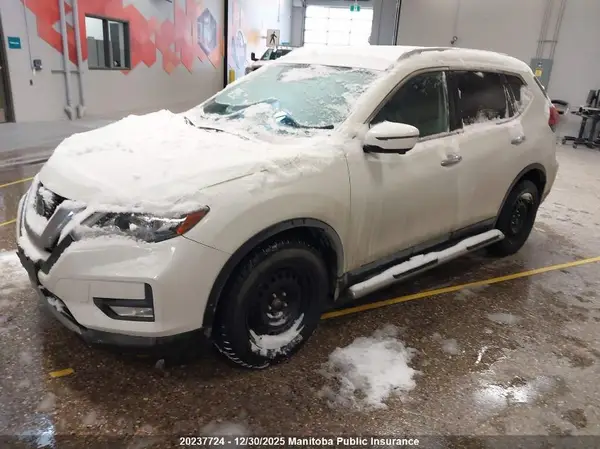 5N1AT2MV4LC807603 2020 NISSAN ROGUE - Image 2