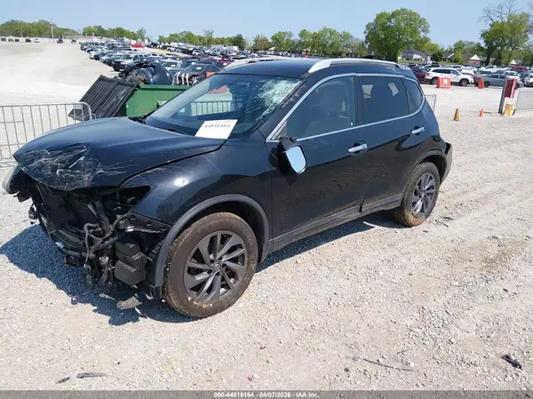 5N1AT2MV5GC775217 2016 NISSAN ROGUE - Image 2