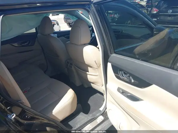 5N1AT2MV5GC781051 2016 NISSAN ROGUE - Image 8