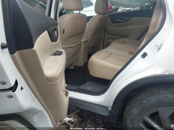 5N1AT2MV5GC789389 2016 NISSAN ROGUE - Image 8