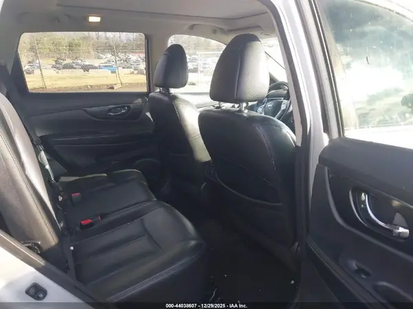 5N1AT2MV5GC790235 2016 NISSAN ROGUE - Image 8