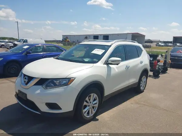 5N1AT2MV5GC799128 2016 NISSAN ROGUE - Image 2