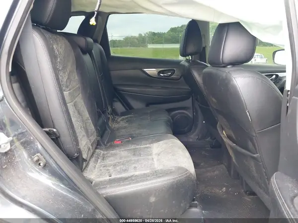 5N1AT2MV5GC809575 2016 NISSAN ROGUE - Image 8