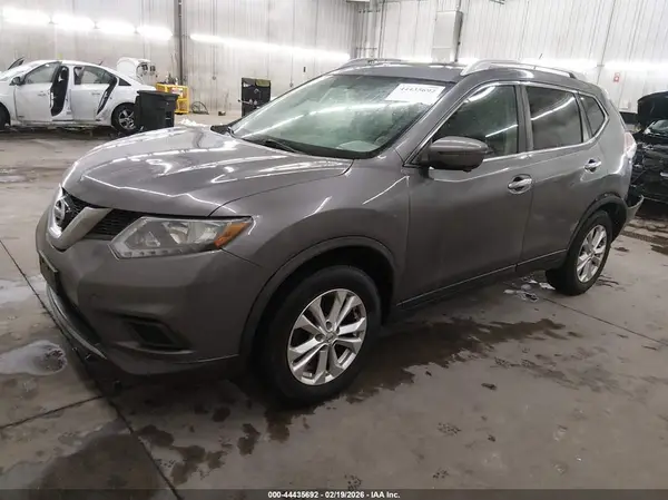 5N1AT2MV5GC815599 2016 NISSAN ROGUE - Image 2