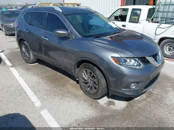 5N1AT2MV5GC817725 2016 NISSAN ROGUE - Image 1