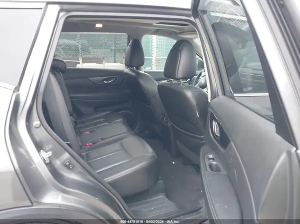 5N1AT2MV5GC824223 2016 NISSAN ROGUE - Image 8