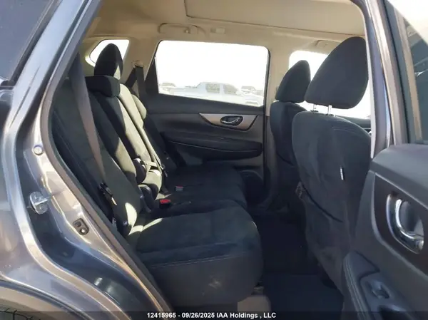 5N1AT2MV5GC865662 2016 NISSAN ROGUE - Image 8