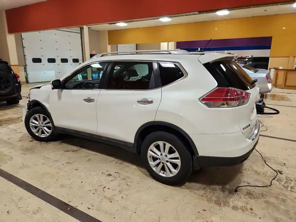 5N1AT2MV5GC866780 2016 NISSAN ROGUE - Image 2