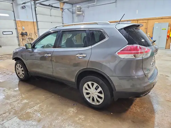 5N1AT2MV5GC894594 2016 NISSAN ROGUE - Image 2